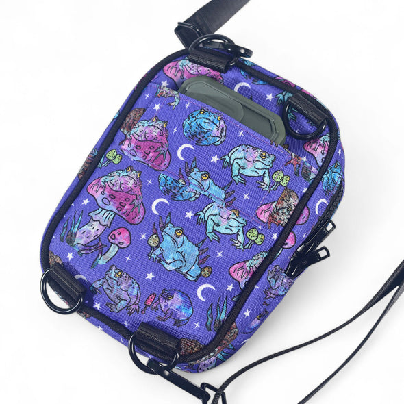 Grumpy Toads Snapshot Bag 2.0