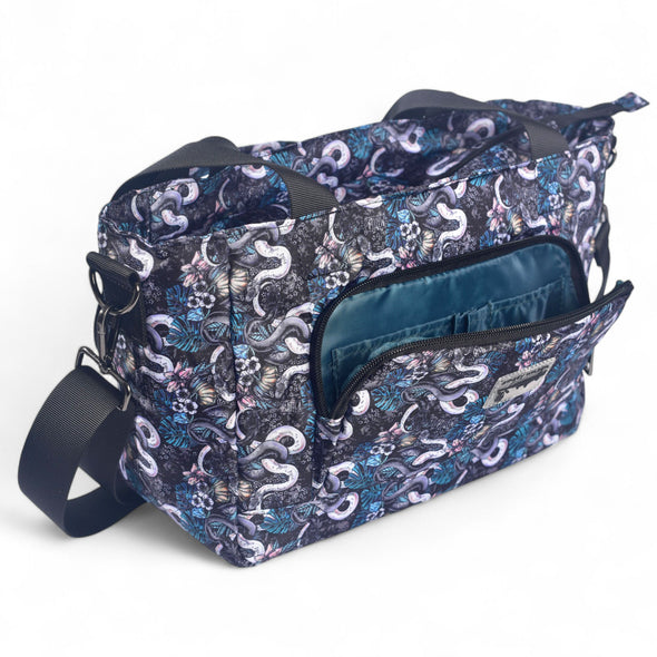 Venom Grove Medium Venture Tote