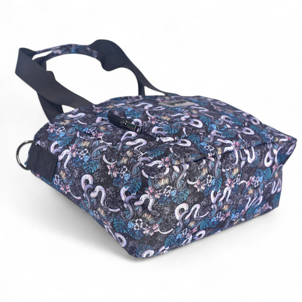 Venom Grove Medium Venture Tote