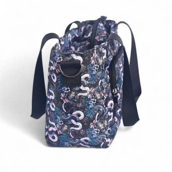 Venom Grove Medium Venture Tote
