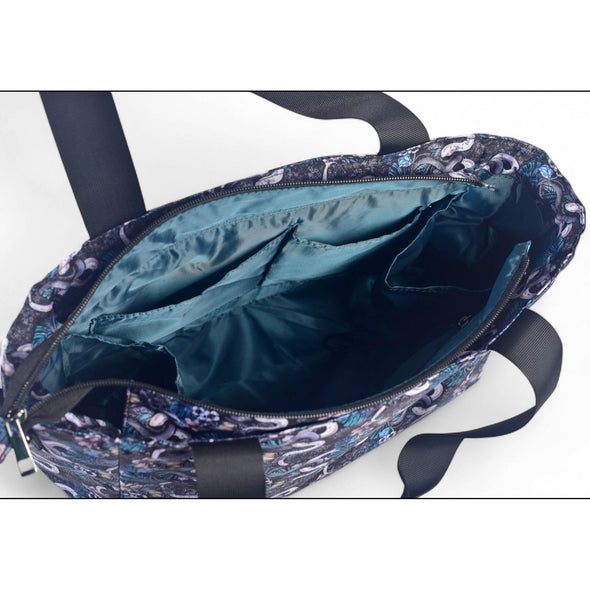 Venom Grove Medium Venture Tote