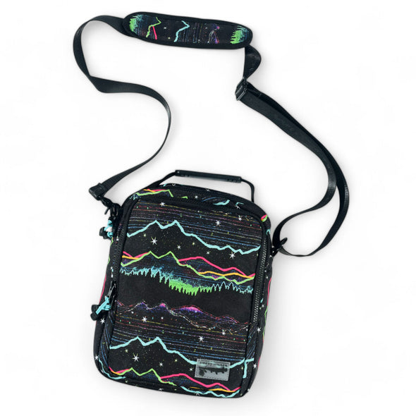 Mountain Pulse V1 Tablet Crossbody