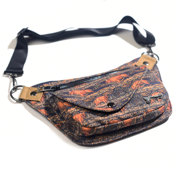 Born to Roam Lux Hip Pouch